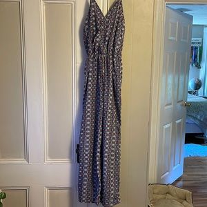 Francesca’s patterned jumpsuit in excellent condition!